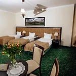Zamek 4* 格涅夫