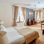 Zamek Ξενοδοχείο 4*
