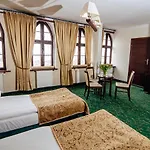 Zamek 4* 格涅夫