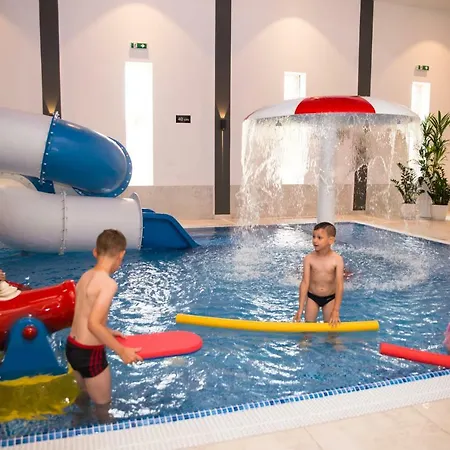 Zamek Hotel 4*