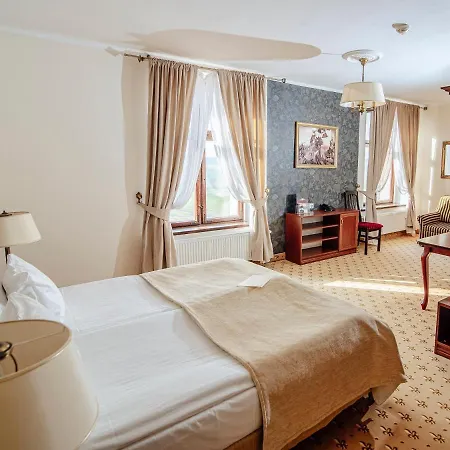 Zamek Hotel 4*