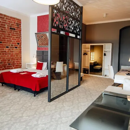 Hotell Zamek 4*