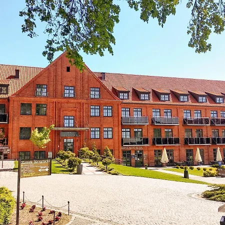Zamek Hotel 4*